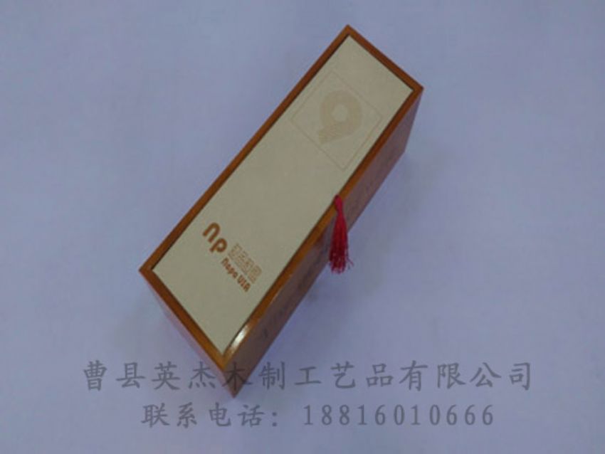 點(diǎn)擊查看詳細(xì)信息<br>標(biāo)題：木制紅酒盒 閱讀次數(shù)：844