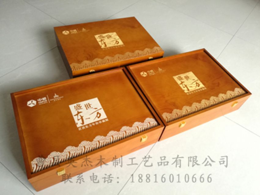 點(diǎn)擊查看詳細(xì)信息<br>標(biāo)題：木制紅酒盒 閱讀次數(shù)：836